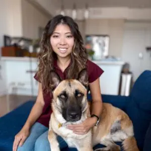 Dr. Lynsey Hillberg, veterinarian